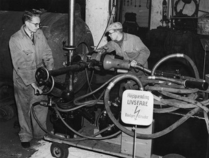 X-ray inspection of welded steam kettles with a 1-pole x-ray tube.