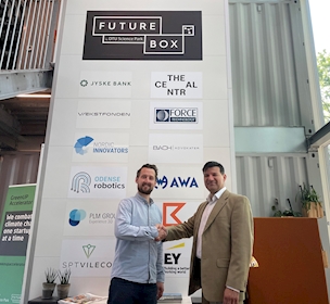 Jakob Heiberg, Corporate Partnership Manager, Futurebox (left) and Brian Lohse, Head of Centre for Advanced Sensor Technologies, FORCE Technology.