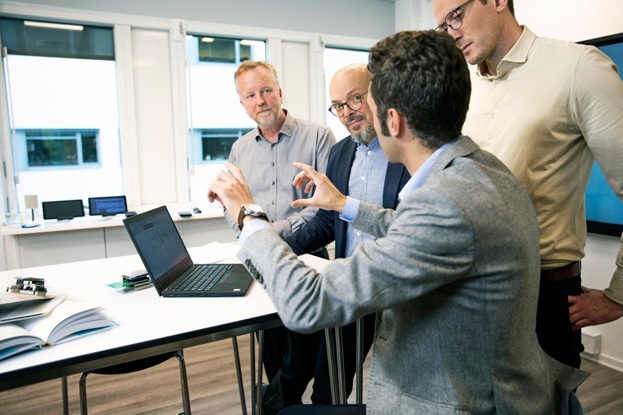 We enable workshops and innovation sprints at the IdemoLab.