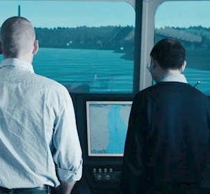 Using a ship bridge simulator