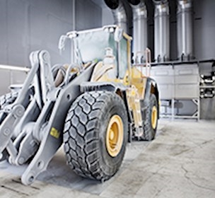 Volvo in climate chamber test